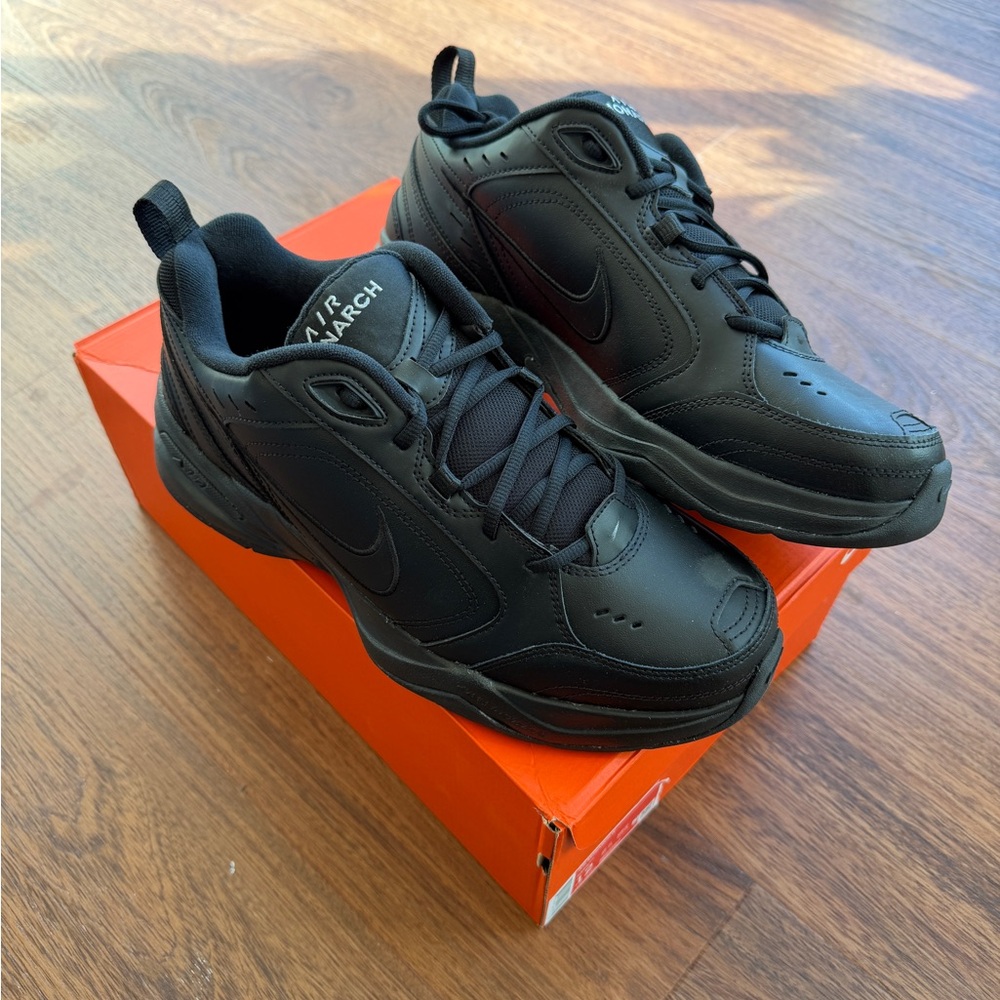 Nike Air Monarch IV Men’s Sneakers - Black
